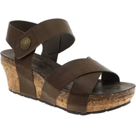 Pierre Dumas Brown Chantal 4 Wedge Open Toe Sandals Size 9 - Picture 1 of 8
